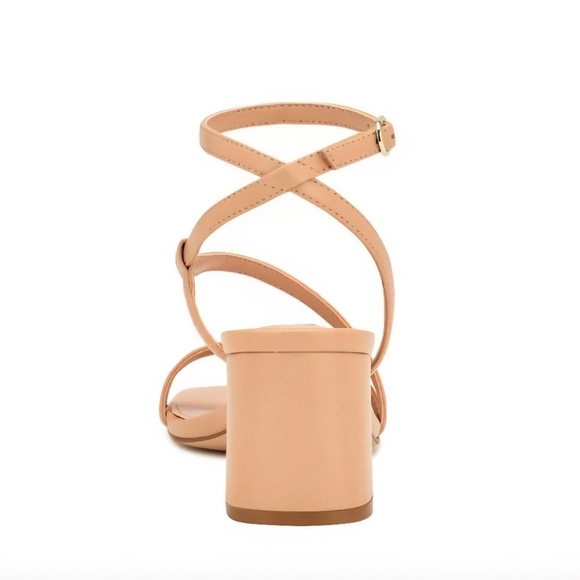 Nine West Beige Tan Strappy Sandals Wide Heel Size 8 - Picture 8 of 9